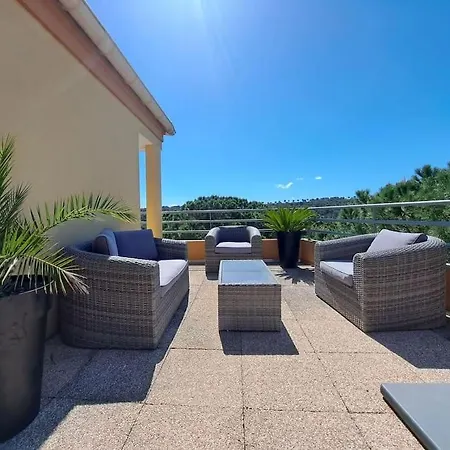 Meuble 2 Chambres Au Golf De Appartement Nîmes