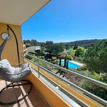Meuble 2 Chambres Au Golf De Appartement Nîmes